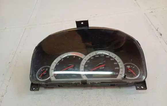 Chevrolet Captiva Speedometer (instrument cluster) FJ7C270695