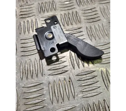 BMW 5 F10 F11 Engine bonnet (hood) release handle 718376507 13989610 A250413