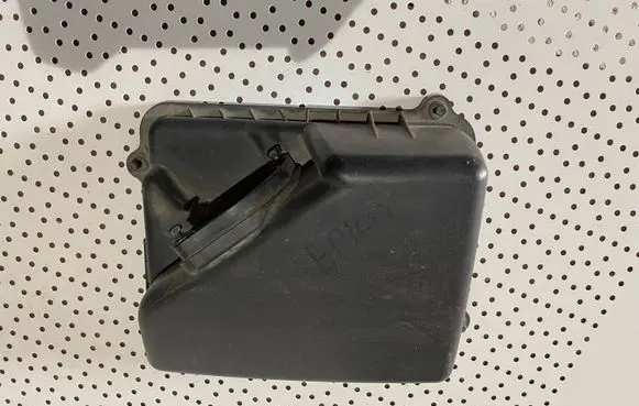 Chevrolet Epica Air filter box cover 96434759