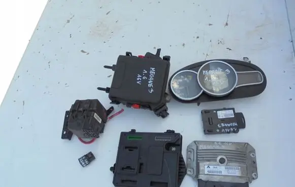 Renault Megane III Engine control unit/module ECU