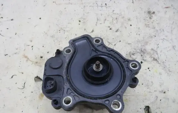 Toyota Prius (XW30) Water pump KRIS235789