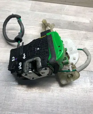 Hyundai i40 Front door lock