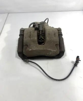 Mercedes-Benz C W204 Front brake caliper