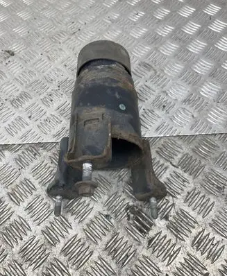 Lexus RX 330 - 350 - 400H Engine mount bracket
