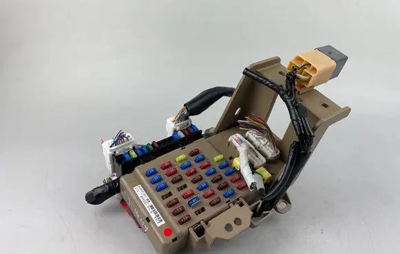 Subaru Forester SJ Fuse box set 82201FJ201
