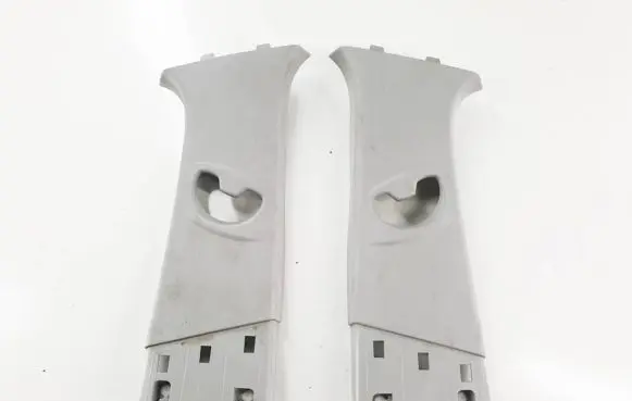 BMW X1 E84 (B) pillar trim (top)