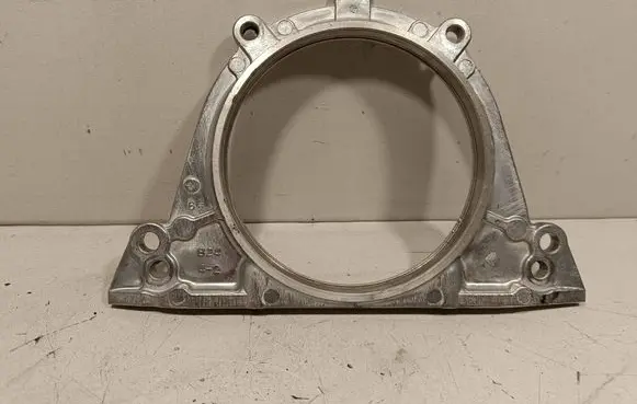 Nissan Navara D40 Crankshaft Holder 824