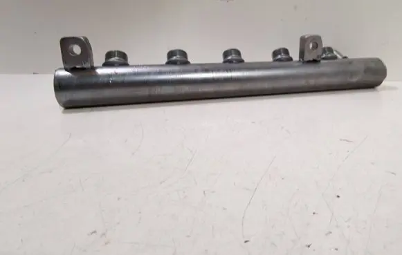 Fuel main line pipe