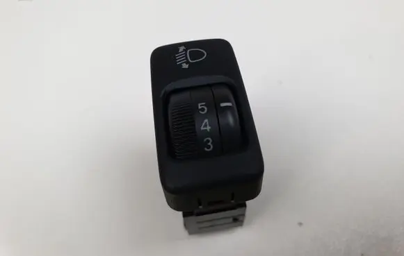 Lexus IS 220D-250-350 Headlight level height control switch