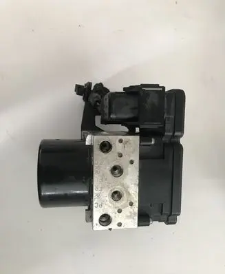 Volvo XC60 ABS Pump 30681619 8G9N2C405AC