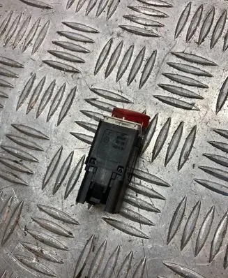 Volkswagen PASSAT B6 Hazard light switch 3C0953509 2410502S