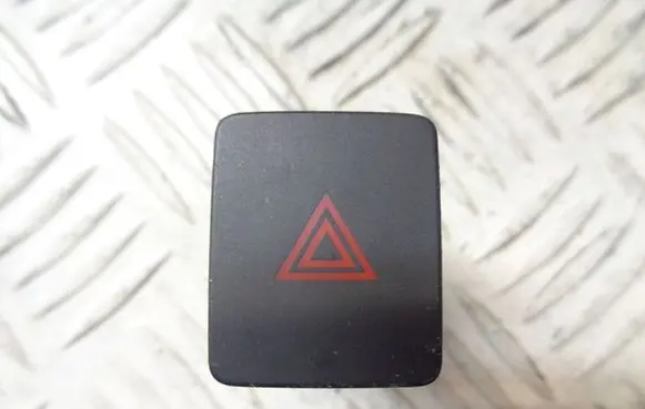 Nissan Note (E12) Hazard light switch 632074806B