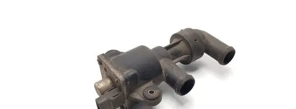 BMW 5 E28 Coolant heater control valve 64111373188