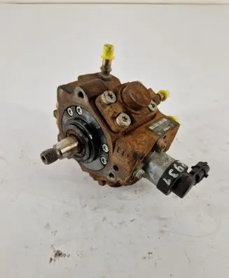 Citroen C4 I Fuel injection high pressure pump 0445010102
