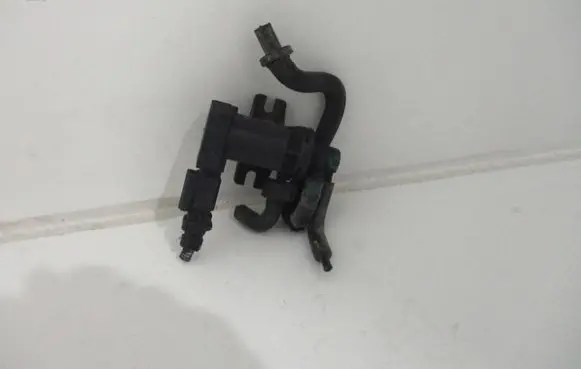 Citroen Berlingo Turbo solenoid valve 9812404180