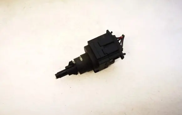Volkswagen Polo IV 9N3 Brake pedal sensor switch 6q0945511