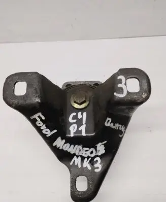 Ford Mondeo Mk III Engine mounting bracket 1S716F012