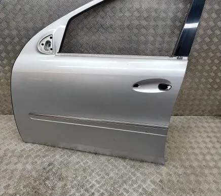 Mercedes-Benz GL X164 Front door A1647200105