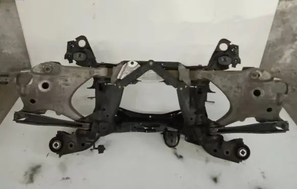 Volvo XC60 Rear subframe 