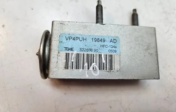 Peugeot 407 Air conditioning (A/C) expansion valve 52260690