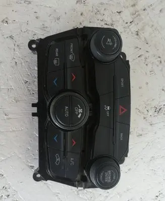 Dodge Challenger Climate control unit P68184926AB