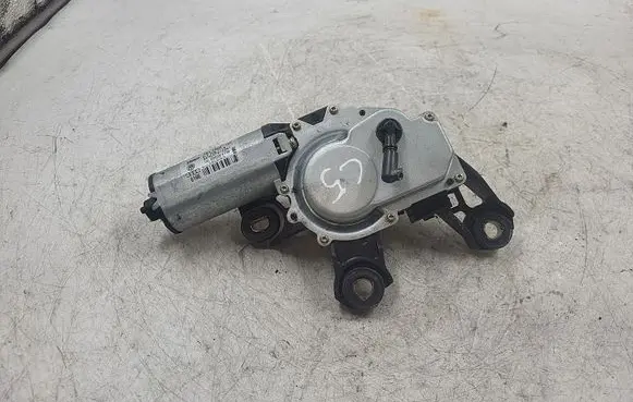 Audi A6 S6 C4 4A Rear window wiper motor 8L0955711B