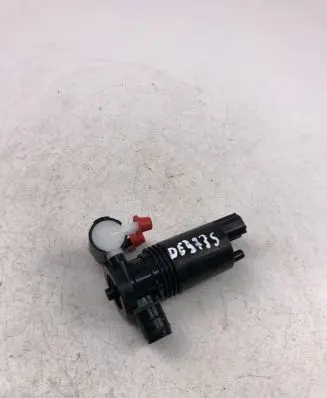Volvo V40 Windscreen/windshield washer pump 140826C
