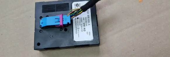 Audi A3 S3 8V Keyless (KESSY) go control unit/module 5Q0959435A