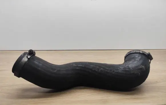 Volvo XC90 Intercooler hose/pipe 31261366