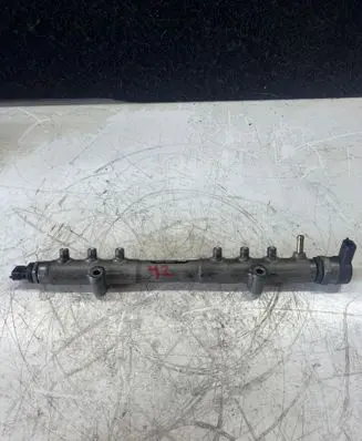 Fuel main line pipe