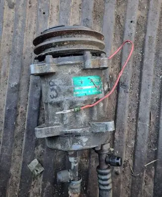 Renault Espace II Air conditioning (A/C) compressor (pump)