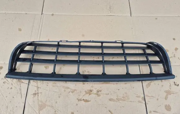 Volkswagen Crafter Front bumper lower grill 2E0807835A 9068850153