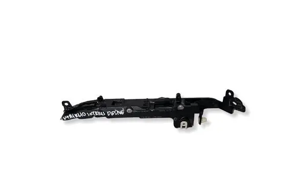 BMW 5 G30 G31 G38 Other engine bay part 61139334790 9334790