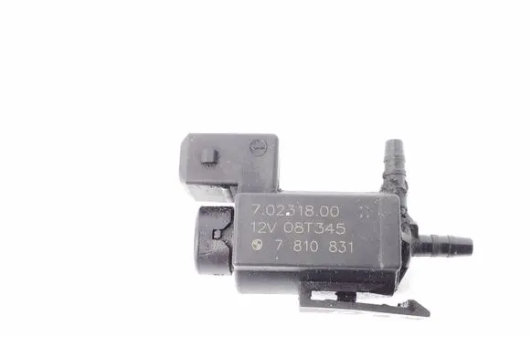 BMW X3 E83 Vacuum valve 7810831