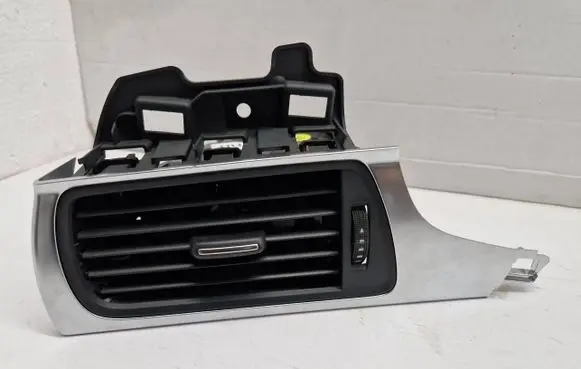 Audi A6 C7 Dashboard side air vent grill/cover trim 4G1820901 9025700