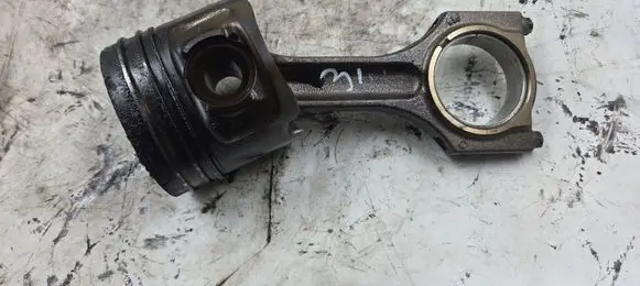 BMW 3 E90 E91 Piston 