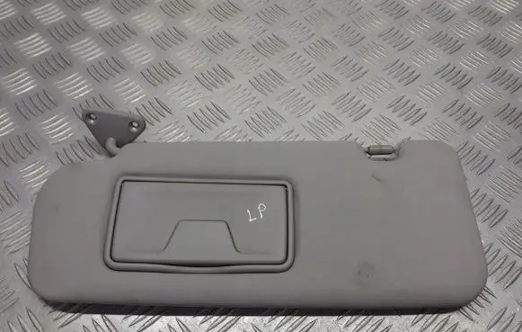 Mitsubishi Grandis Sun visor