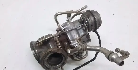 BMW 7 F01 F02 F03 F04 Turbo 7605794