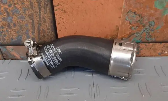 Ford Bronco Pneumatic air compressor intake pipe/hose MB3G6F072DB