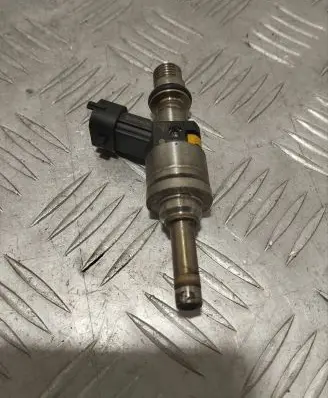 Porsche Cayenne (92A) Fuel injector 94811012882