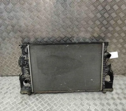 Volvo V60 Coolant radiator 31261106