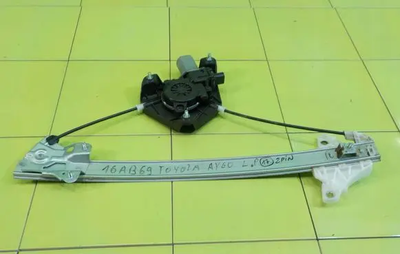 Toyota Aygo X Front door window regulator with motor PRZOD