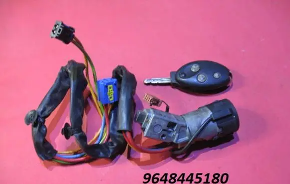Citroen C5 Ignition lock 9648445180
