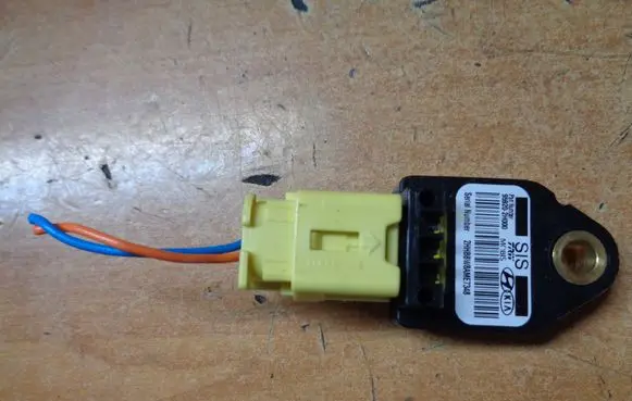KIA Ceed Airbag deployment crash/impact sensor 959202H000