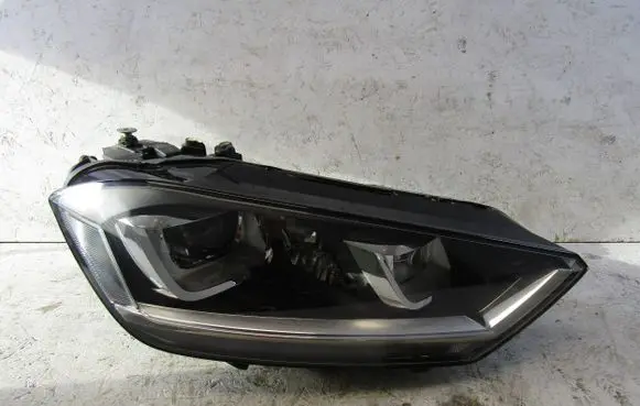 Volkswagen Golf Sportsvan Headlight/headlamp 517941032B