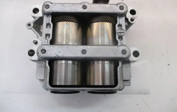 Mitsubishi Outlander Oil pump balance shaft 4N4