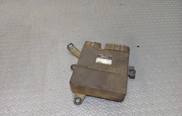 Toyota Corolla Verso E121 Fuel injection control unit/module 8987120030 1310001041