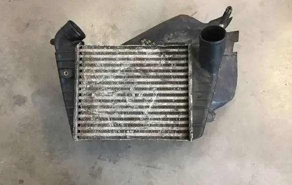 Audi A6 S6 C4 4A Intercooler radiator 4A0145805K 1402429