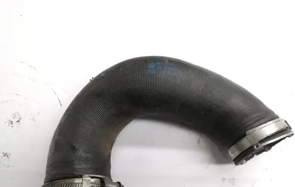 Audi Q7 4L Intercooler hose/pipe 7L6145972