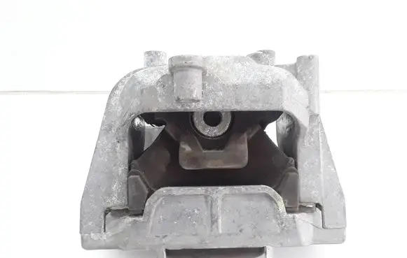Skoda Octavia Mk2 (1Z) Engine mount bracket 1K0199262CN